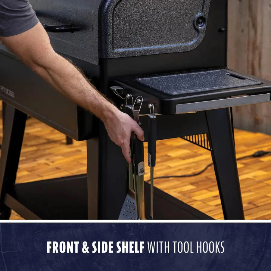Pit Boss Navigator 1600 Connected Grill - PB1600M