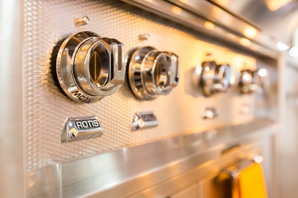 36″ Hestan Outdoor Built-In Grill (3 TRELLIS BURNERS)