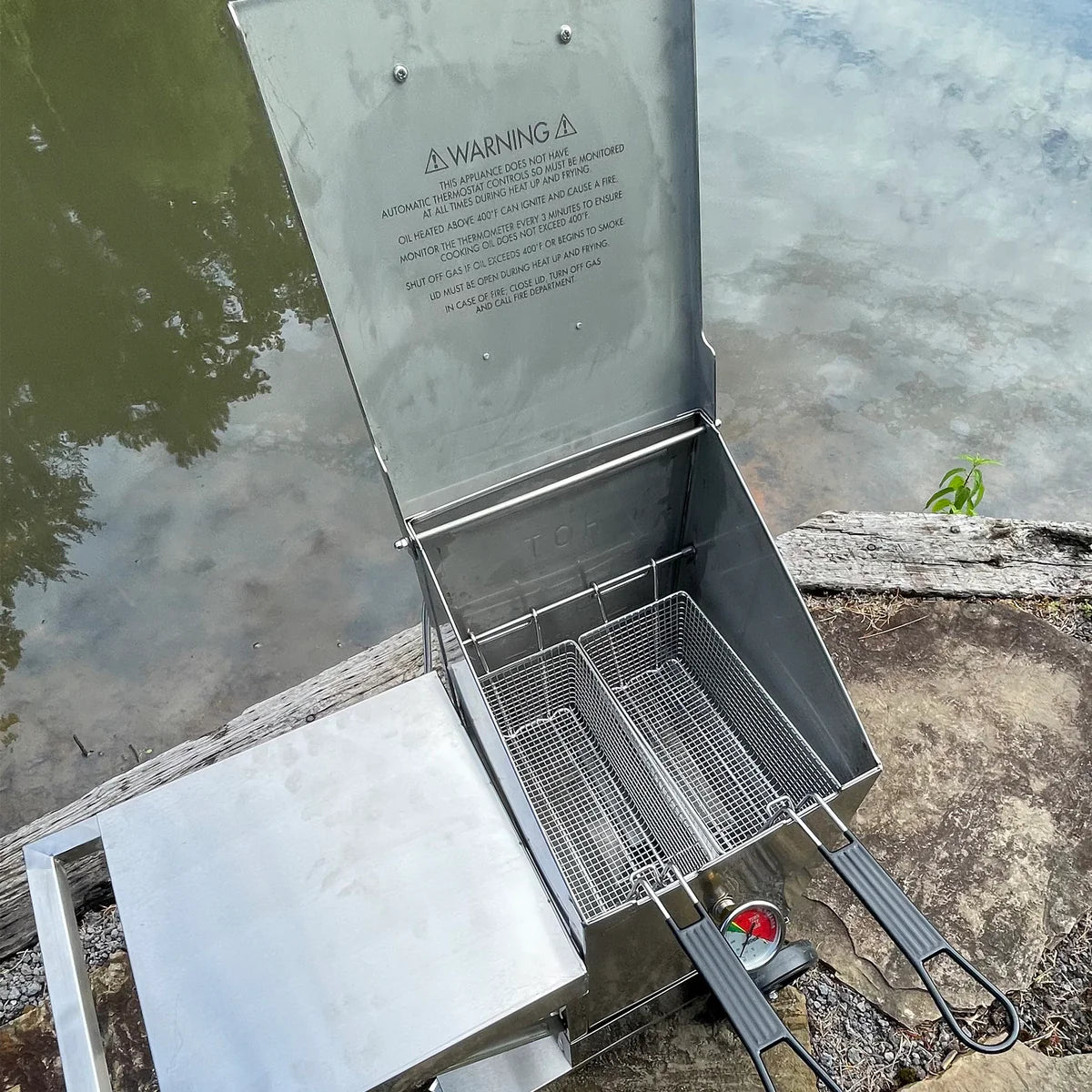 Bayou Classics Premium 4-Gal Stainless Bayou Fryer with Cart