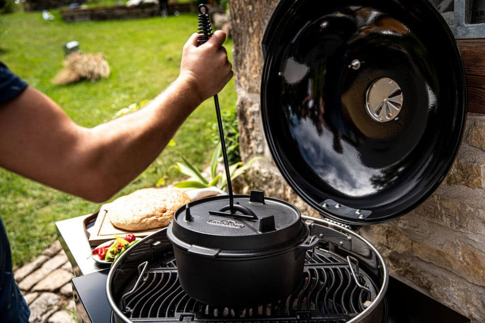 Dutch Oven Lid Lifter