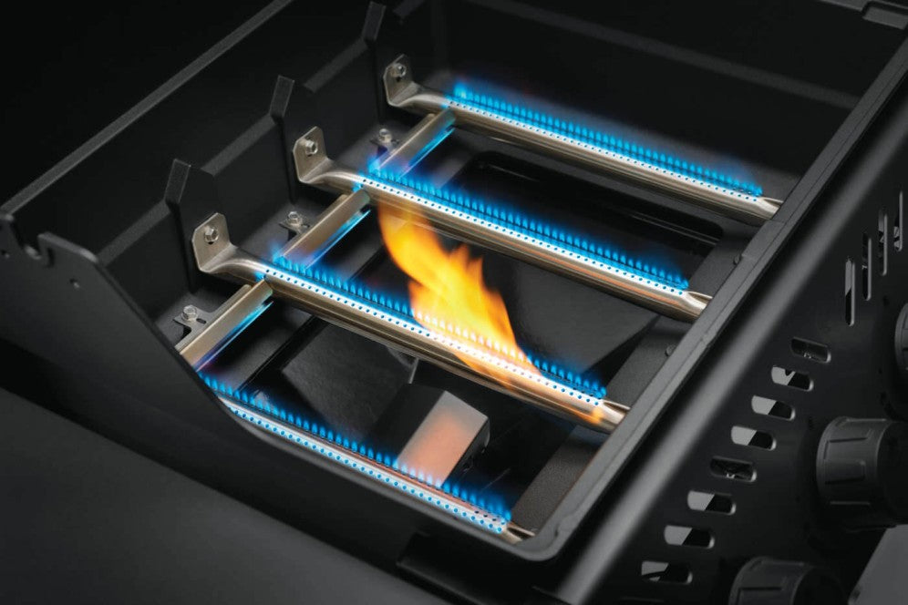 Napoleon FreeStyle 425 Gas Grill with Range Side Burner