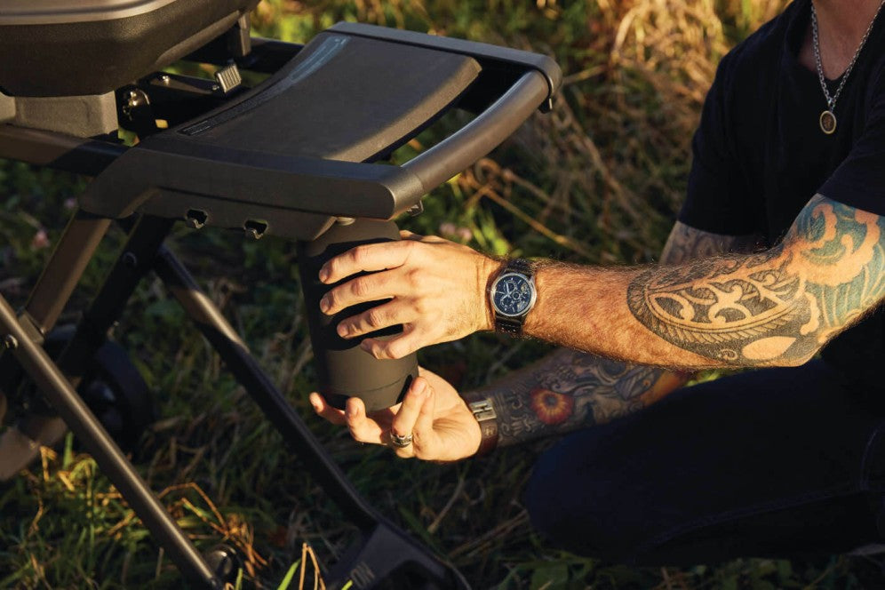 Napoleon Phantom TravelQ® PRO 285 Portable Gas Grill with Scissor Cart