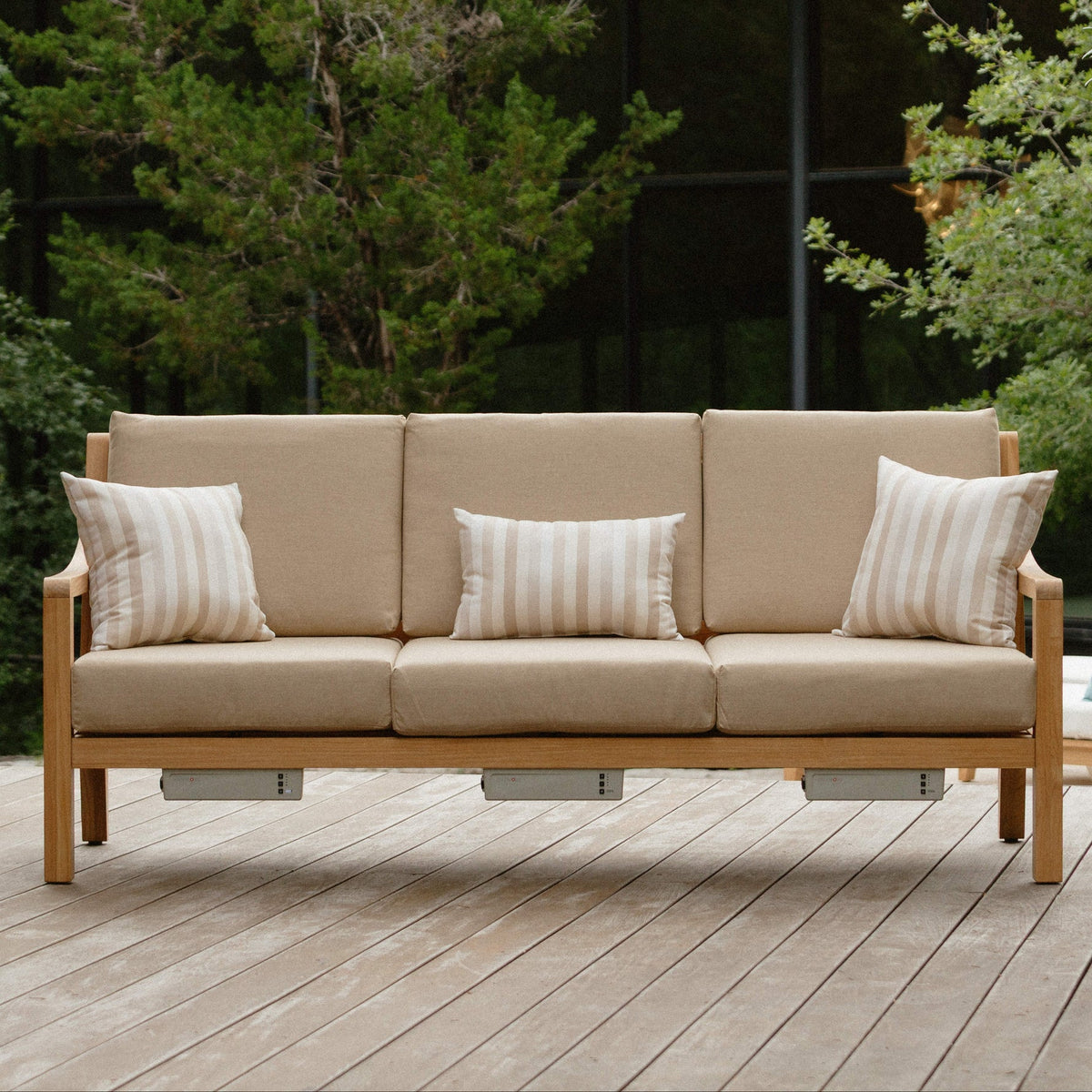 Solerno Signature Outdoor Throw Pillows (18 x 18)