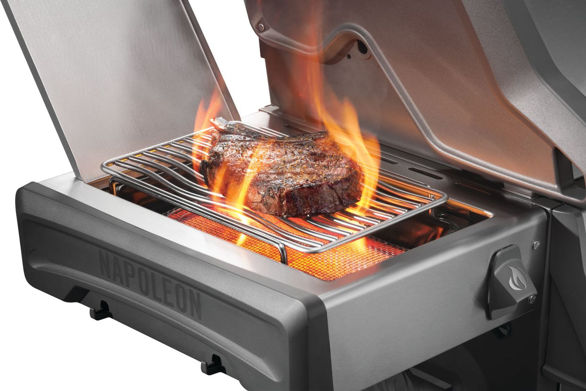Napoleon Rogue PRO 625 Gas Grill with Infrared Side Burner (Stainless Steel)