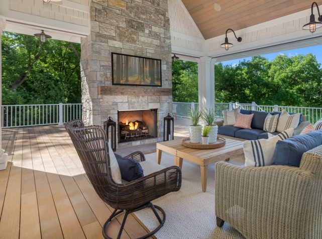 Monessen Outdoor Lifestyles Vesper 36" Outdoor Fireplace with Traditional Concrete Refractory - VOFB36T