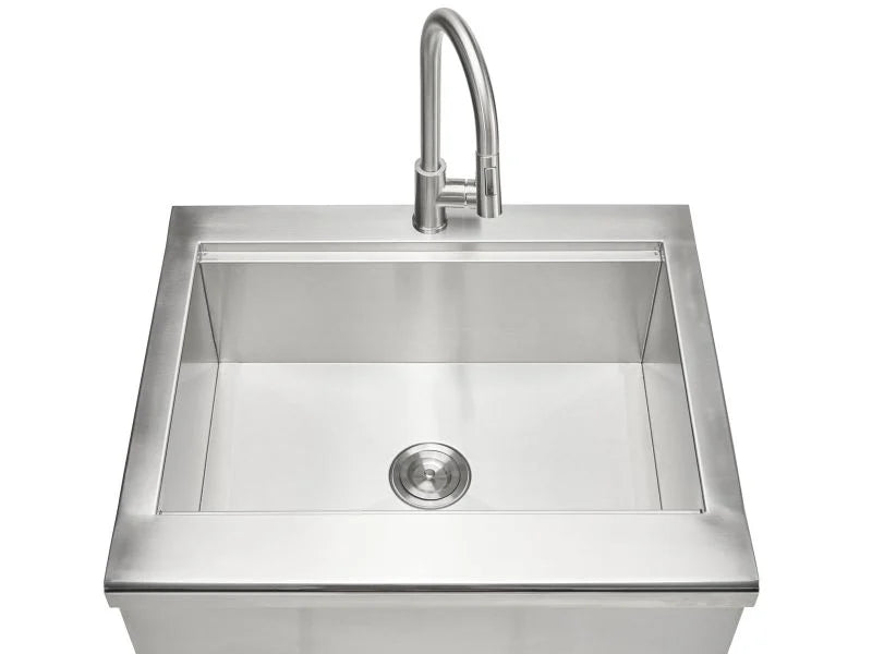 Coyote 30&quot; Farmhouse Sink &amp; Faucet
