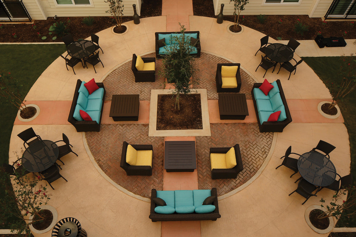 Rustic Wicker Swivel Lounge Chair with Speaker